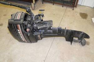 lot 61 image: Mercury 7.5HP Outboard Boat Motor