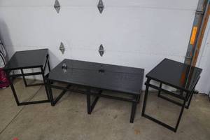 lot 424 image: Glass Top Coffee Table and Side Tables