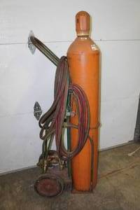 lot 1D image: Oxy-Propane Welding Outfit with Regulators and Cart
