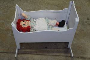 lot 314 image: Vintage Raggedy Ann Doll with Bassinet