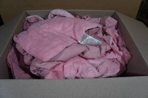 Plush Pink Queen Bed Set with 2 Pillowcases