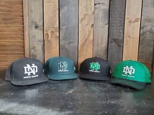 Lot of 4 New Era UND Unused New Hats