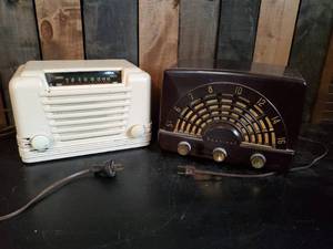 2 Classic Mid Century Table Radios