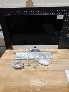 Apple Mid 2013 21.5 Desktop Computer