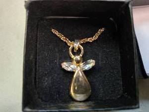 Genuine Australian 14K Gold Plated Crystal Angel Locket on 18-Inch Rope Chain  Brand New  Brand New Sold online for over $120