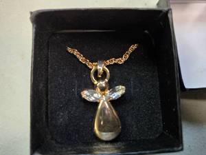 Genuine Australian 14K Gold Plated Crystal Angel Locket on 18-Inch Rope Chain  Brand New  Brand New Sold online for over $120