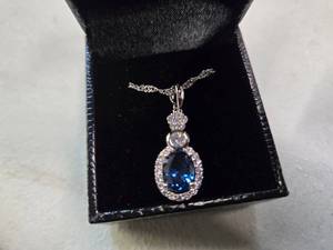 Gold Coast Platinum Plated Blue & Clear Fashion Rhinestone Pendant Necklace  Brand New Sold online from $80 to $250