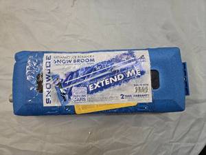 Compact Ice Scraper  Snow Broom (Brand New Snow Joe)