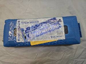 Compact Ice Scraper  Snow Broom (Brand New Snow Joe)
