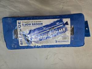 Compact Ice Scraper  Snow Broom (Brand New Snow Joe)