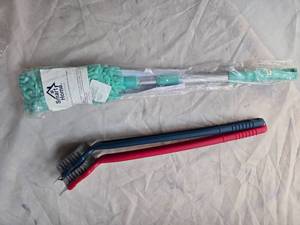 Lot of 2 BBQ Grill Brushes and 1 Bathroom Fiber Scrubber