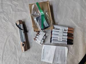 Lot of 2 items A battery Operated Lamp and Total Furniture Repair System( 6 markers and 6 Filers Stick)