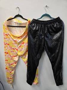 Lot of 2 leggings Kate & Mallory( Size 1X)  and  Mod ( Size1X) New without tag