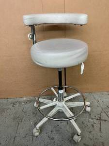 lot 7 image: Brewer 2042L Dental Assistant Stool Chair - Cloud Gray -Great Working Condition Needs Some Cleanup