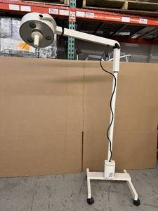 lot 32 image: Super Nice Welch Allyn 44200 LS200 Procedure Light - In Great Working Condition