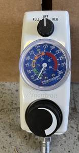 lot 38 image: International Medical Inc. IML&nbspVacutron Continuous Suction Regulators - In Good Condition