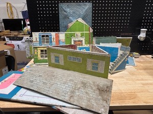 Vintage Dollhouse (Parts)