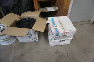 4 - American Racing 16 8 Bolt Trailer Rims