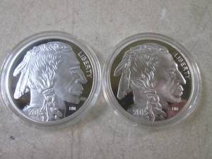 lot 13 image: (CNTR) 2 Replica 2015 Buffalo Idian...