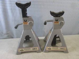 lot 34 image: (CS) Pair of Mack 2-Ton Jack Stands...