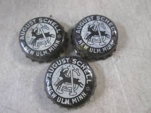lot 43 image: (FS) Large Qty Vintage August Schel...