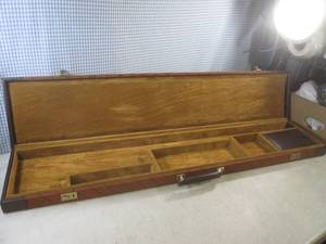 lot 45 image: (FS) Ducks Unlimited Gun Case 44 3...