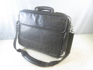 lot 46 image: (D-2) Targus Air Laptop Case Bag...