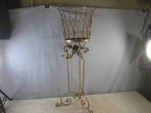 lot 50 image: (BS) Vintage Metal Plant Stand 32 ...