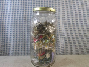 lot 53 image: (EC1) Large Jar Full of Costume Jew...