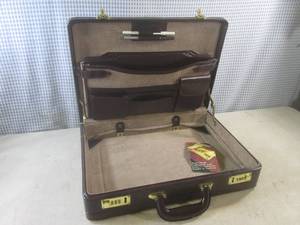 lot 58 image: (CS) Briefcase with Dual Combo Lock...