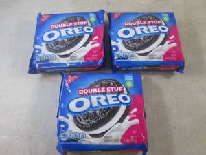 lot 99 image: (B-1) 3 Packs of Double Stuf Oreo C...