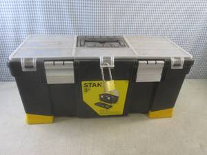 lot 107 image: (EW4) Stanley 22 Plastic Tool Box ...