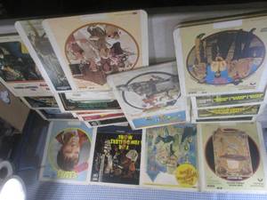 lot 121 image: (BS) Assorted Vintage Video Disc Mo...