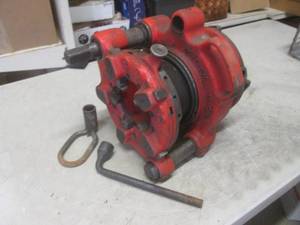 lot 140 image: (EC1) Ridgid Model 141 Receding Gea...