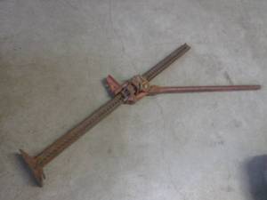 lot 142 image: (EW7) Hi-Lift Jack - Needs Attentio...