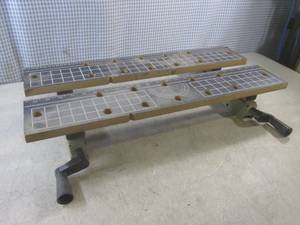 lot 186 image: (EW5) Work Top Vise - Top Only  No...