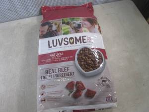 lot 274 image: (C-2) 15.5 Pound Bag of Dog Food Pa...