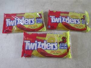 lot 337 image: (B-2) 3 Packs of Twizzlers Sweet & ...