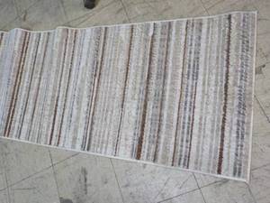 lot 20 image: Mohawk The Verve Collection Runner ...