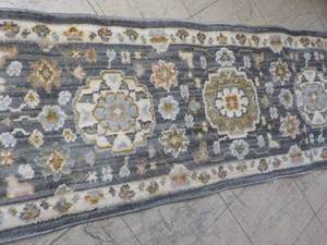 lot 22 image: Mohawk The Verve Collection Runner ...