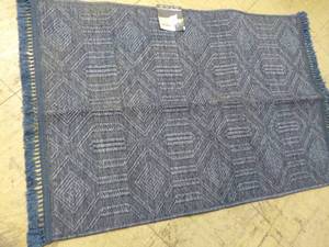 lot 26 image: Off the Loom Accent Blue Rug 30 x 4...