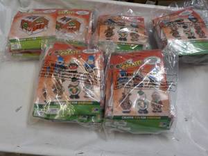lot 47 image: 5 ct Cool 2 Create Crafts for Kids...
