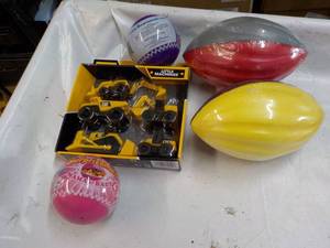 lot 54 image: CAT Little Machines and Balls...