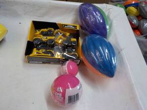 lot 55 image: CAT Little Machines and Balls...