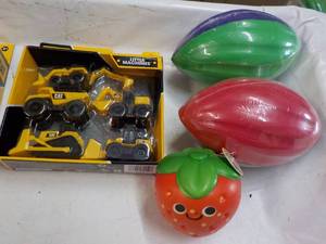 lot 61 image: CAT Little Machines and Balls...