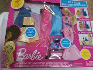 lot 121 image: Barbie Fashions...