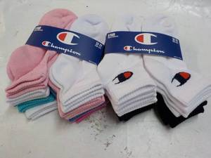 lot 137 image: 2 ct 8 packs Champion Youth Socks 5...