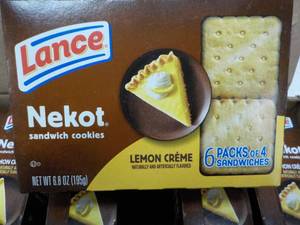 lot 176 image: 12 ct Lance Nekot 6.8 oz boxes Lemo...