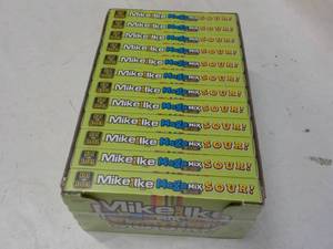 lot 224 image: 12 ct 5 oz boxes Mike and Ike Mega ...