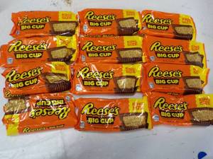 lot 246 image: Reeses Candy...